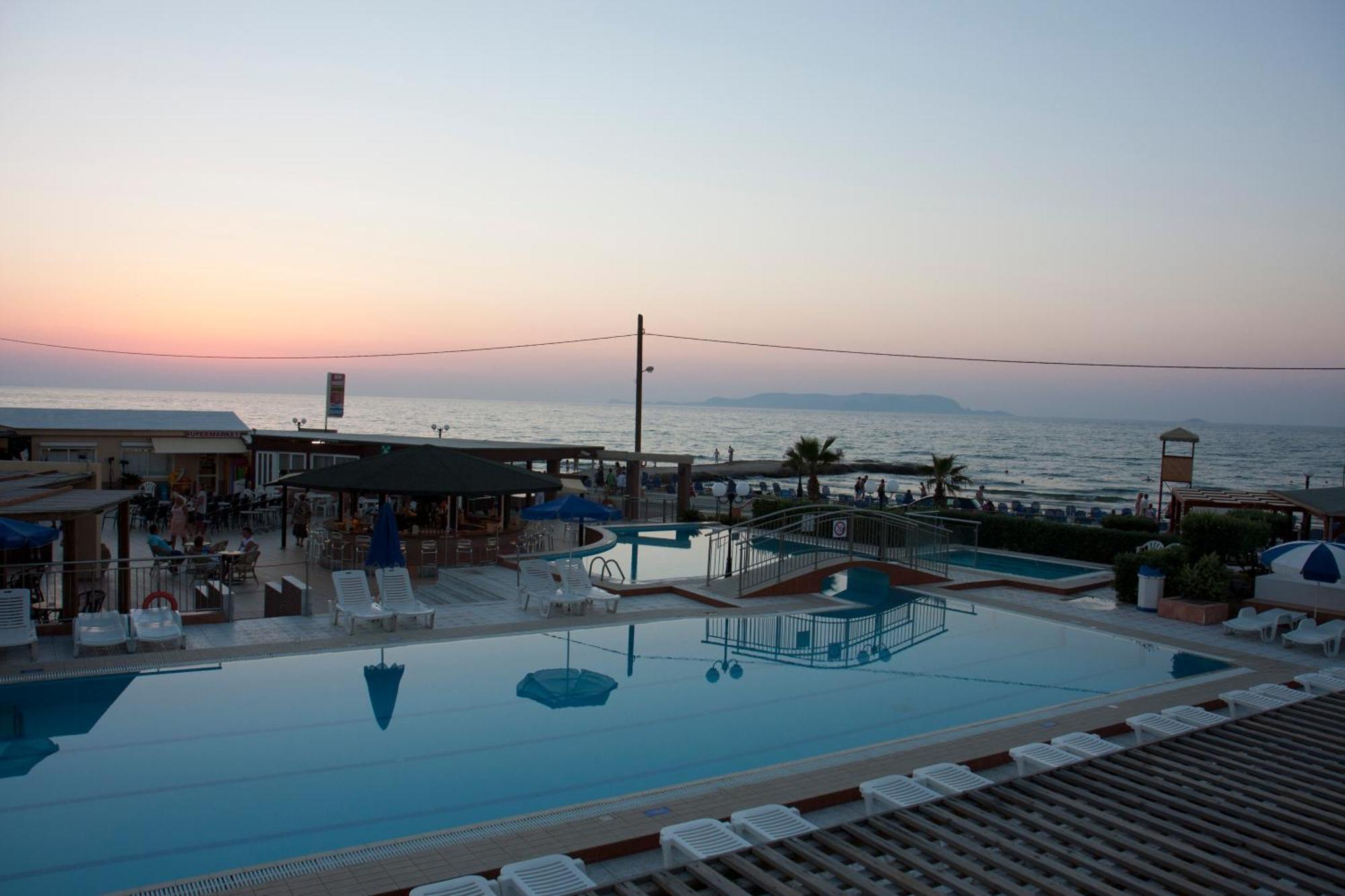 Astir Beach Hotel Гувес Екстер'єр фото
